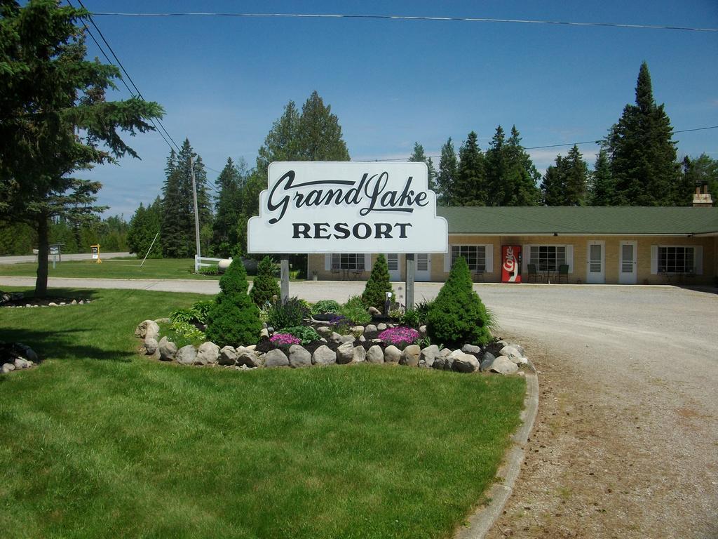 Grand Lake Resort Presque Isle Экстерьер фото